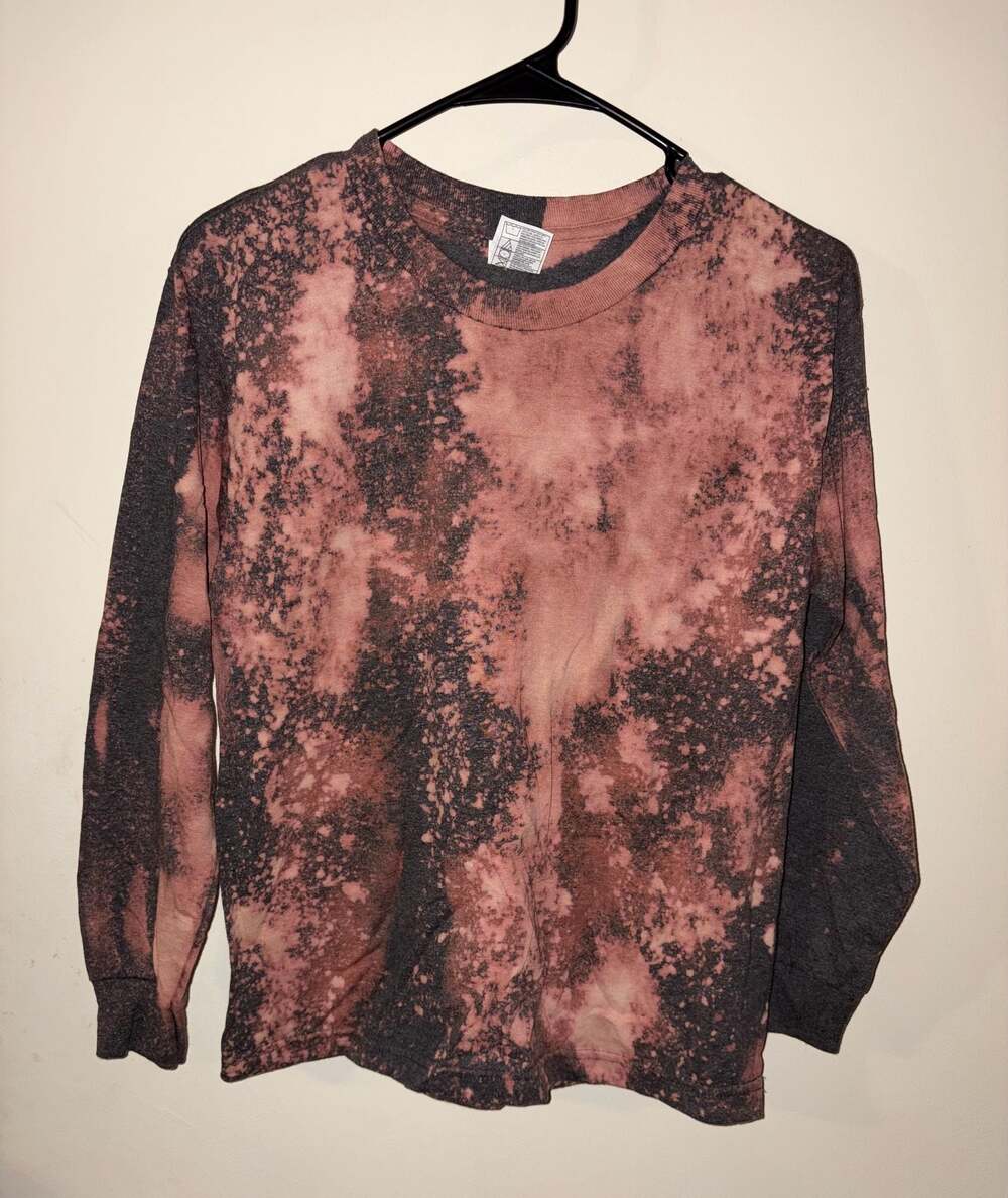 Alstyle Youth Retail Bleach Wash Long Sleeve T-Shirt Size Medium